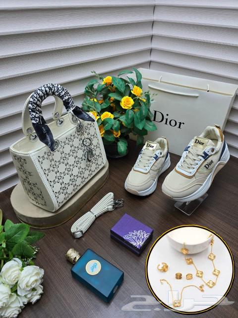 Women's gifts63170131436035111