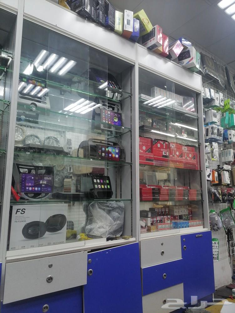 Screens for 250 riyals and caps for 230 riyals, sir.63253008498049111