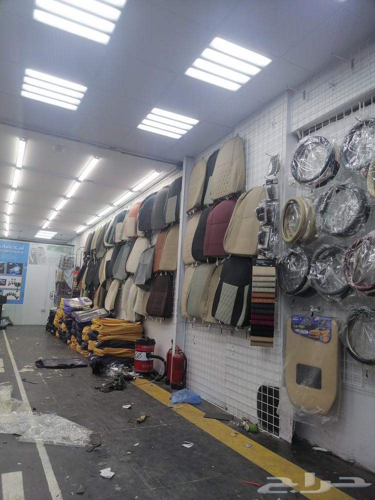Screens for 250 riyals and caps for 230 riyals, sir.63253008498049114