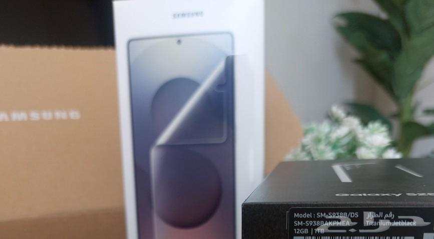 S25 Ultra 1TB with screen protector تيرابايت مع حامي الشاشه63170604966785111