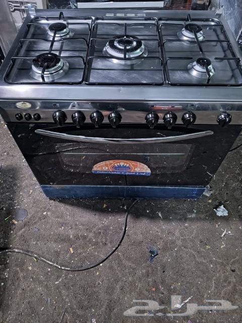 Gas ovens in excellent condition with no defects, comes with one-month warranty63170127572739113