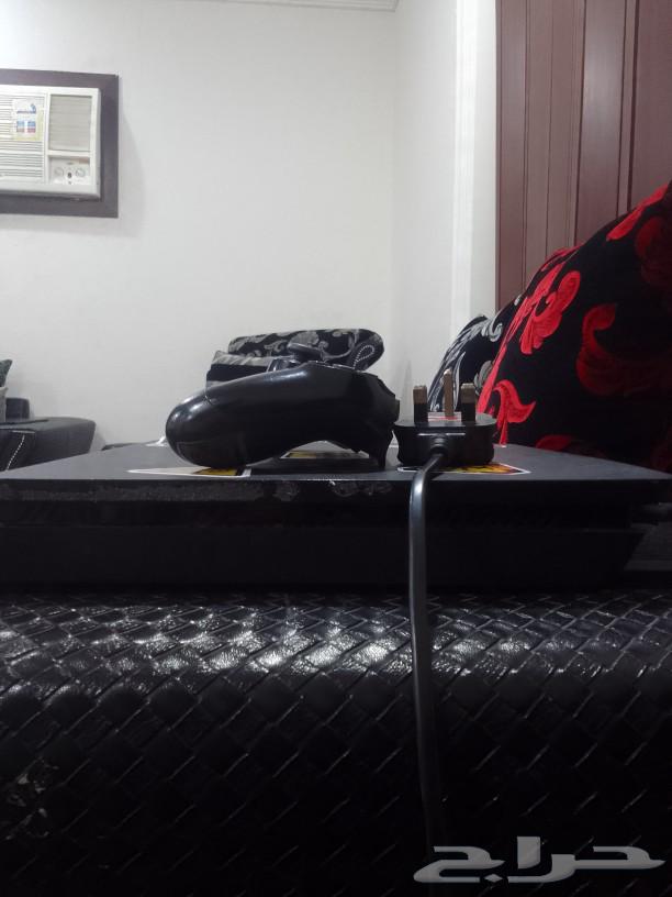 Sony 4 for sale, clean condition, comes with a black controller.63167783397891111