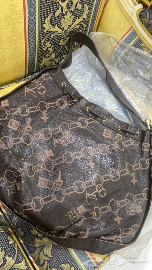 A new Givenchy bag63165460336514111