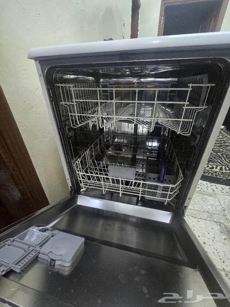 Beko dishwasher, Turkish manufacturing, five-system, required for 600 riyals.63165468035330111