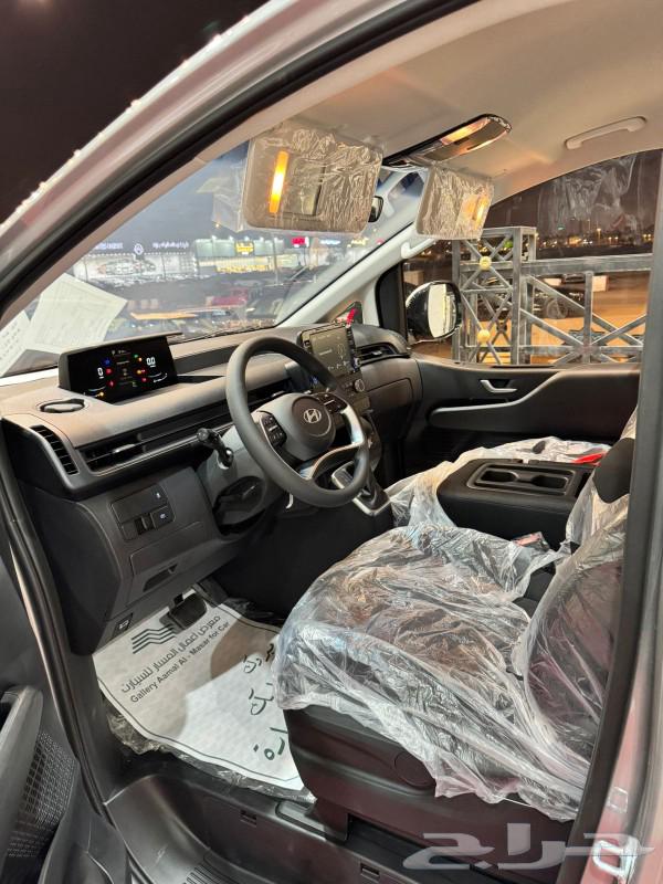 Hyundai Staria 11-seater diesel 202563139227167235112
