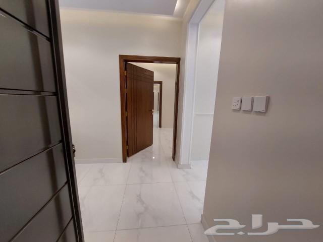 للبيع دور ارضي بحوش كبير وبايكة سياره طريق المحاله63470059762947114