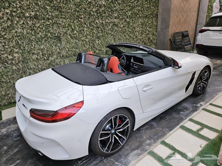 BMW Z4 2023 with warranty and maintenance63138764903810111