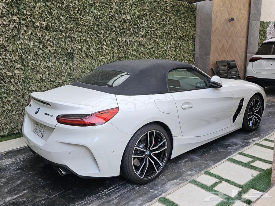 BMW Z4 2023 with warranty and maintenance63138764903810114