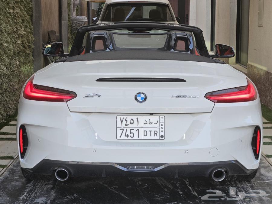 BMW Z4 2023 with warranty and maintenance63138764903810113