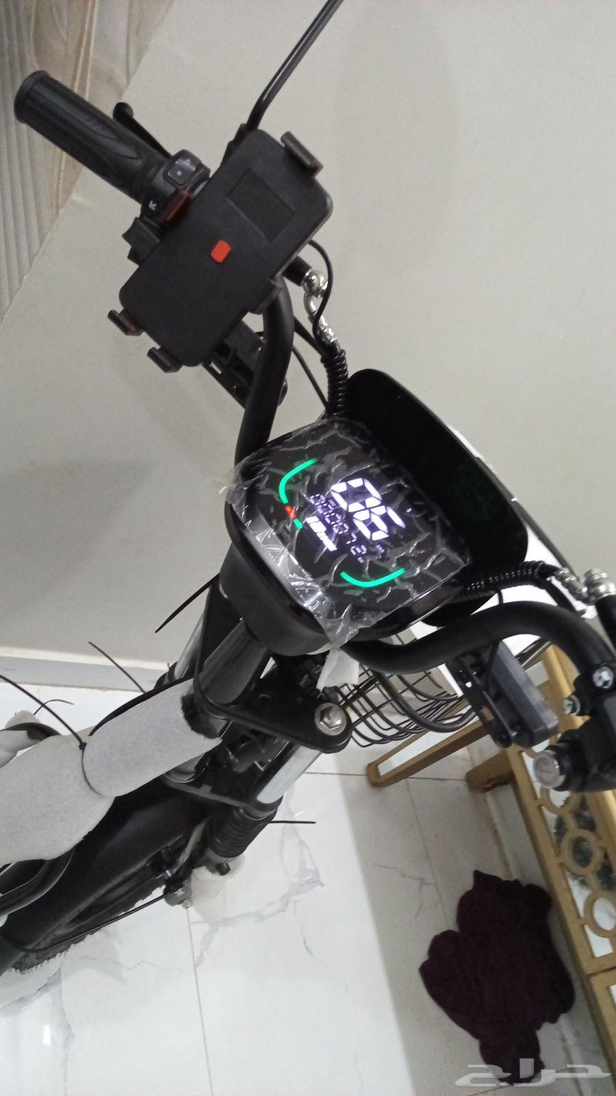 Australian scooter size 16, additional condition, reason for sale is that my father bought it for me.63089573248643111