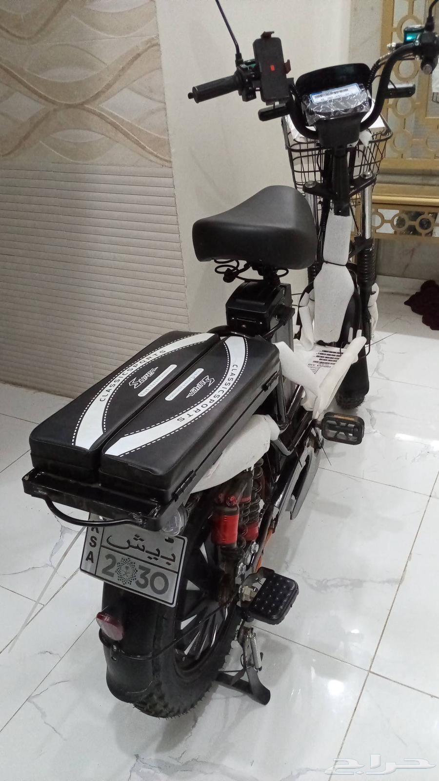 Australian scooter size 16, additional condition, reason for sale is that my father bought it for me.63089573248643114
