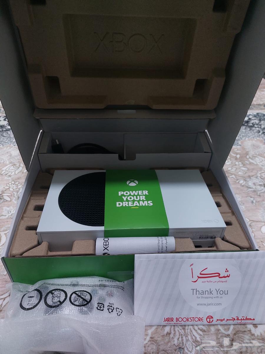 Xbox like new for sale because it's not used and still under warranty63090337256963110