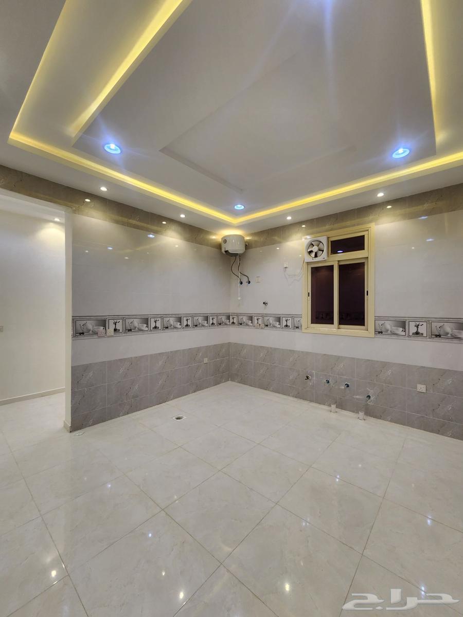 روف للبيع63012023379843113