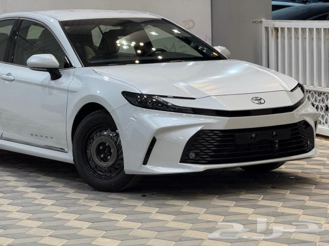 Toyota Camry Standard gasoline car, Kuwait 202563136851303171111