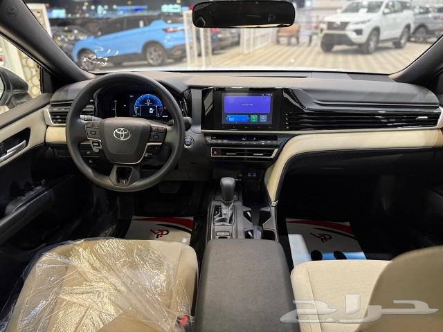 Toyota Camry Standard gasoline car, Kuwait 202563136851303171112
