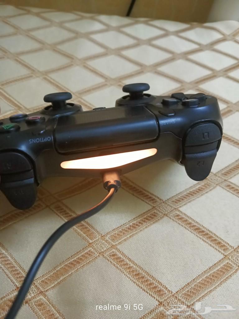 PlayStation 4 controller63090726264578111