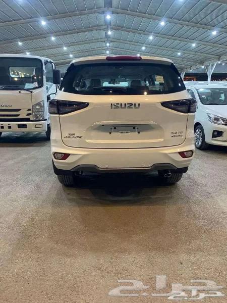 Isuzu MU-X full option double 202463135010485250111