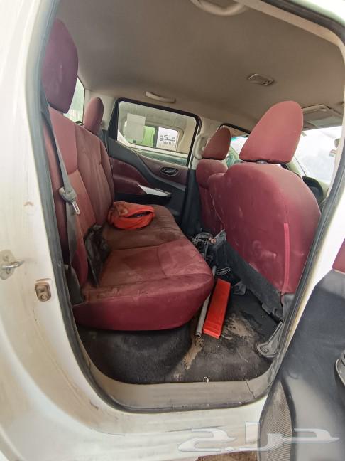 Nissan Navara 2020, damaged, manual transmission, diesel, four-wheel drive, salvage title63133531317378111