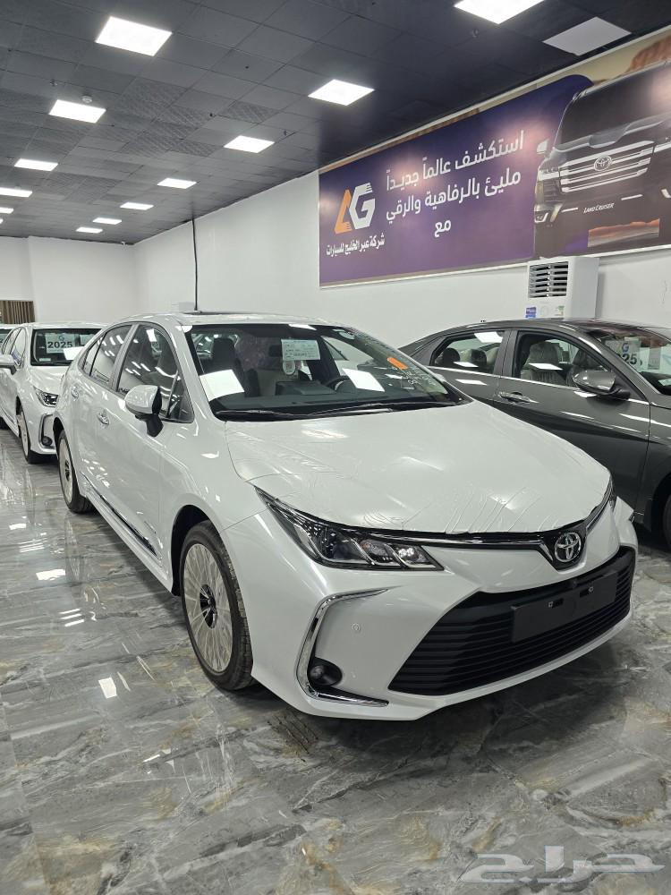 تويوتا كورولا 2.0 XLI فتحة 2025 ابيض63136549264131112