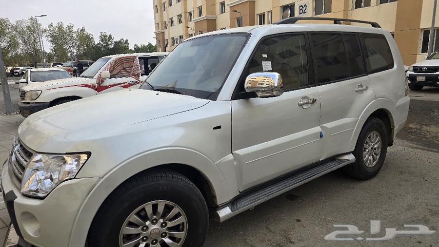 ميستبيشي باجيرو 201063128192652674112