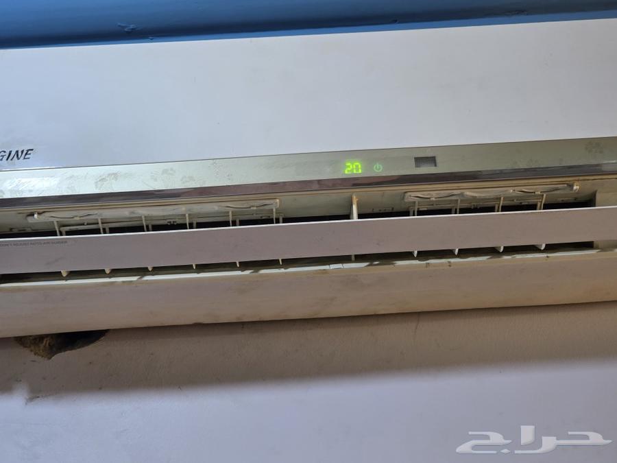 Hot and cold split air conditioner63085130077699114