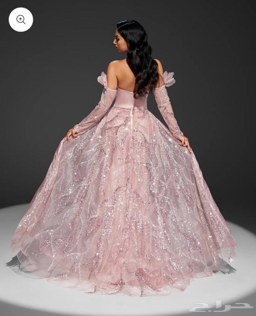 Evening dresses composition63086408176897112