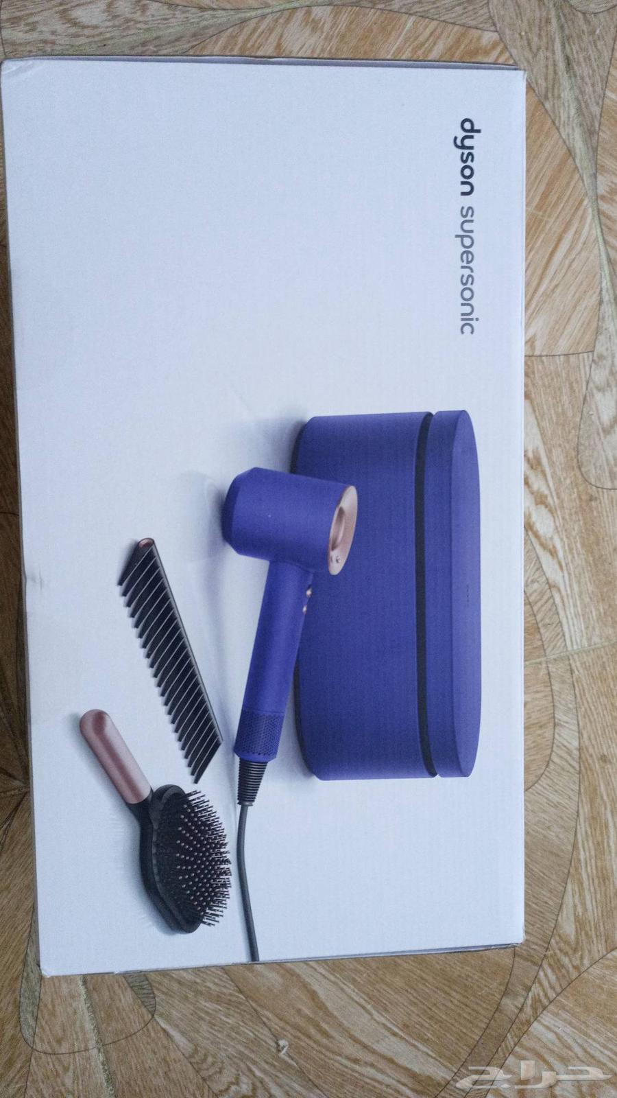 I have a hair dryer from Dyson Supersonic partner, new version with box.63084316393347113