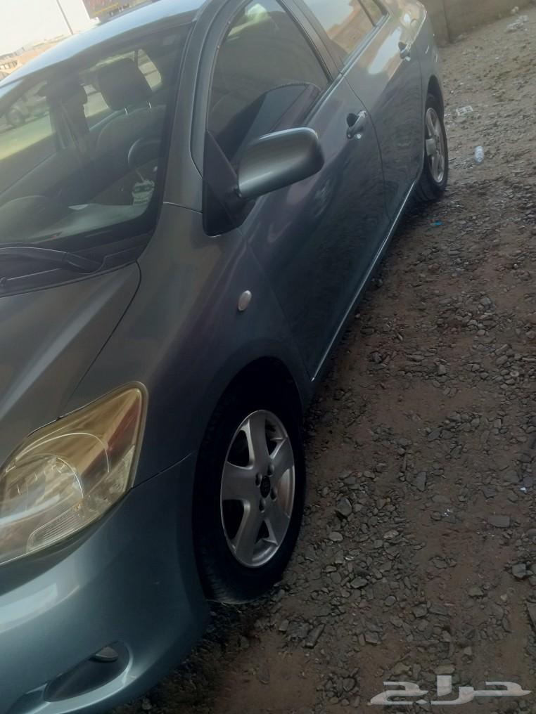 Almost new Yaris 2011 for sale63130515278851112