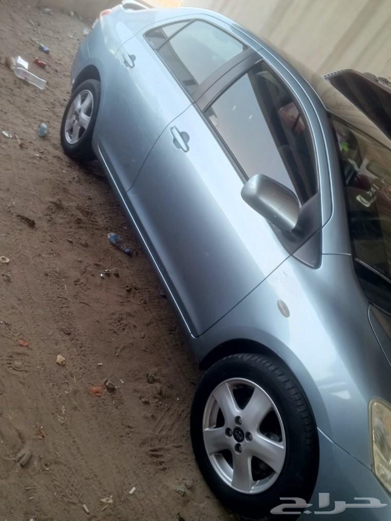 Almost new Yaris 2011 for sale63130515278851113