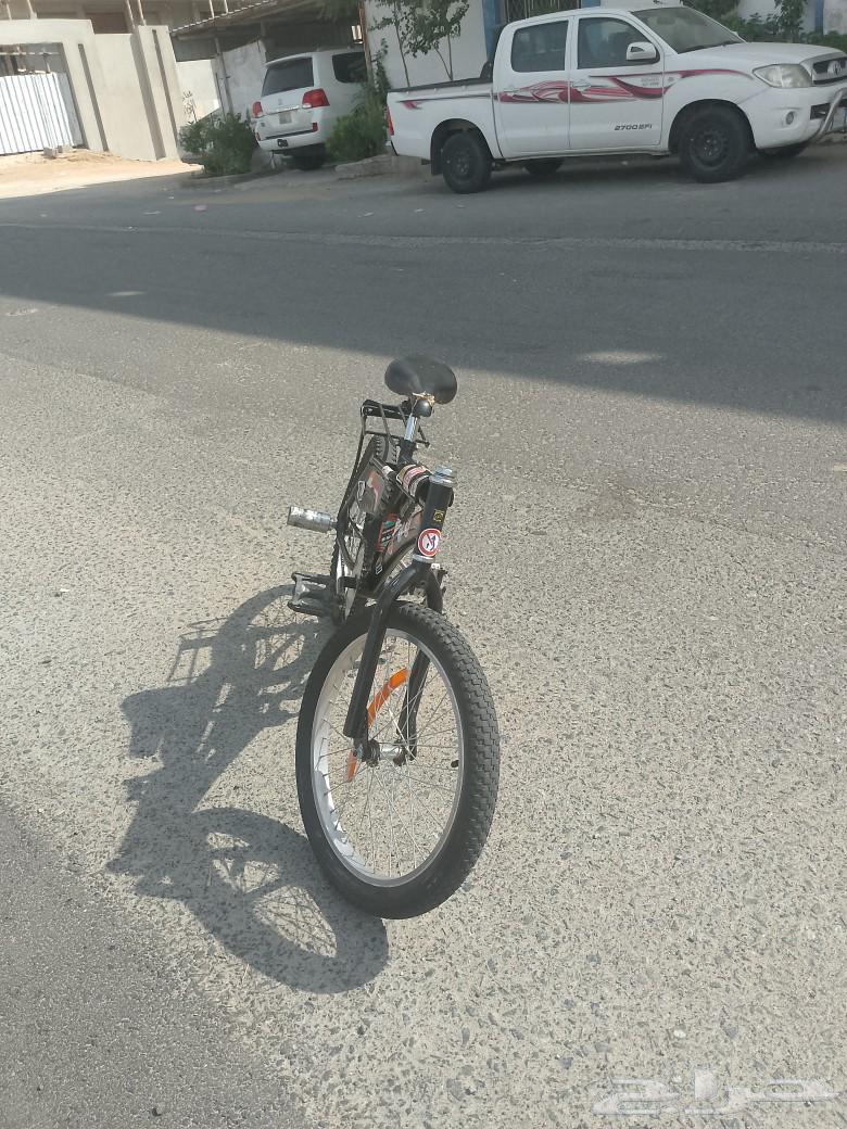 For sale without neck, doesn't complain about anything, everything is fine. The price is negotiable, brothers.630851613859851111