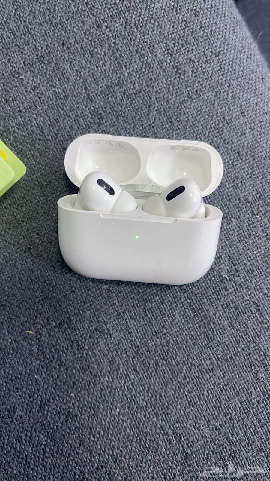 Apple Earbuds Latest Version63083878764802111