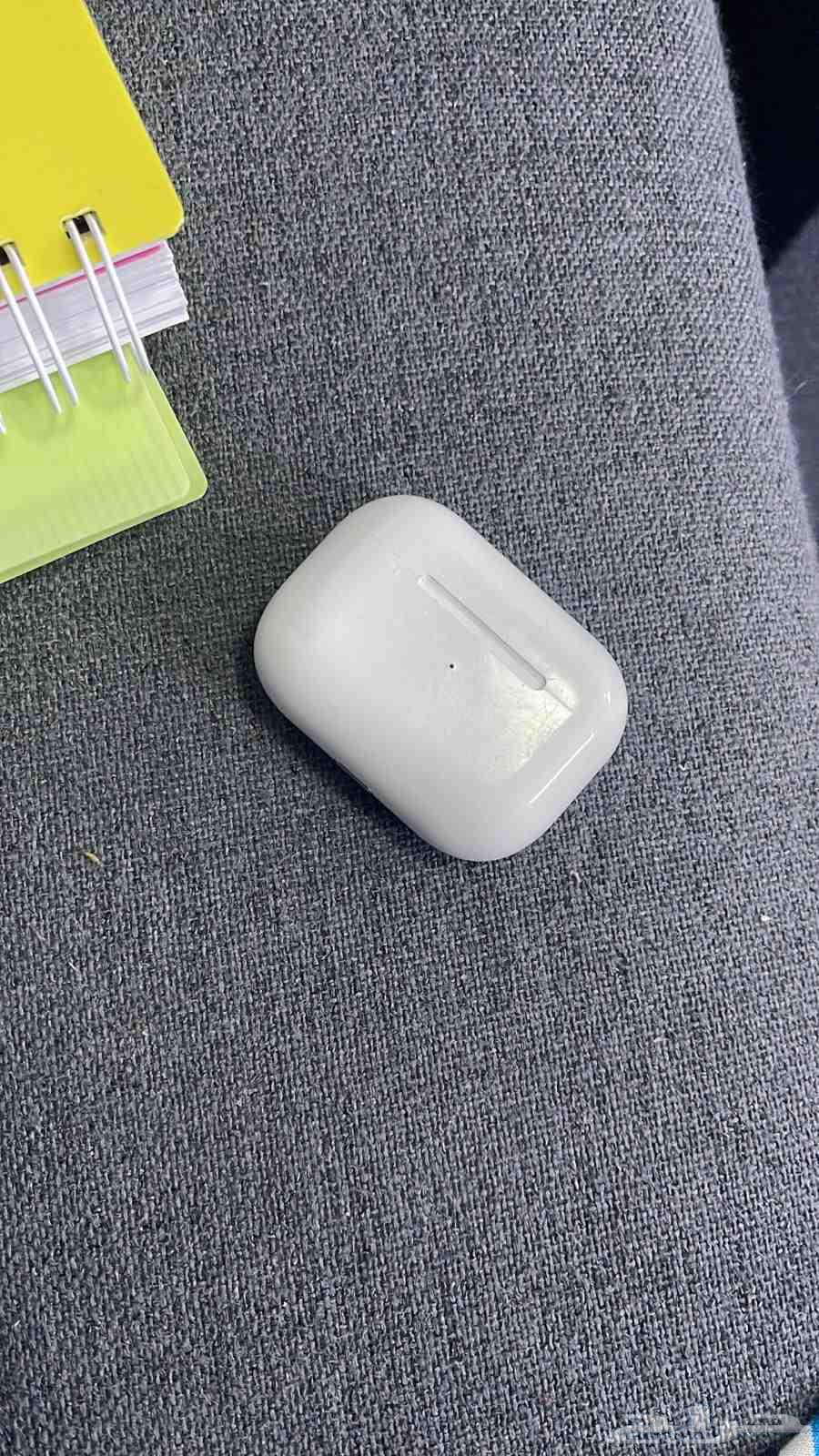 Apple Earbuds Latest Version63083878764802111