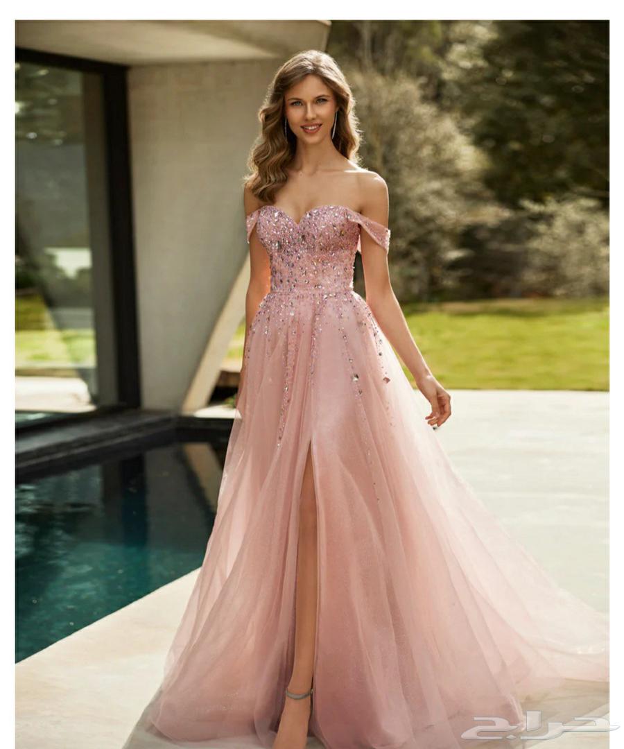 New Spanish dress at a reasonable price63081461104643111