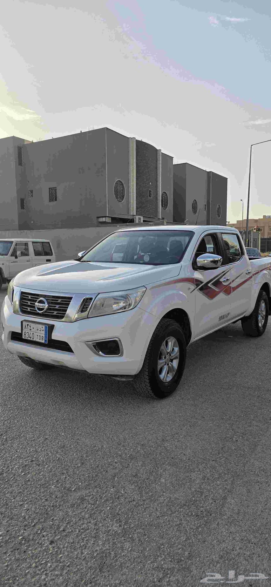 Nissan Navara gasoline without double63123617412609112