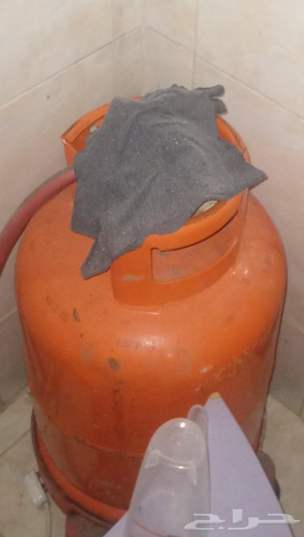 Gas stove with 5 burners and gas cylinder, works in good condition63082268334594111