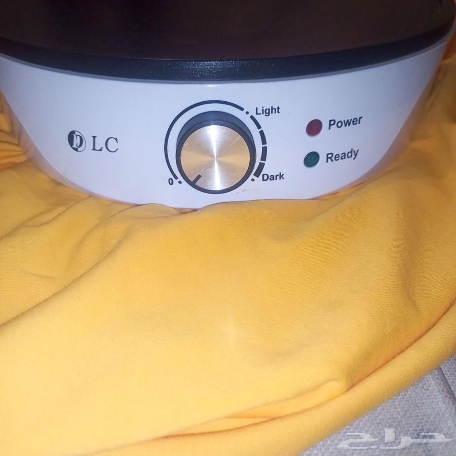 Cooking utensils and occasion dresses63078972549891111
