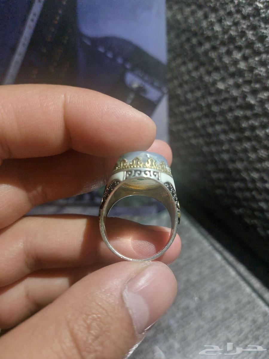 Luxurious ring from the other end63081074481539113