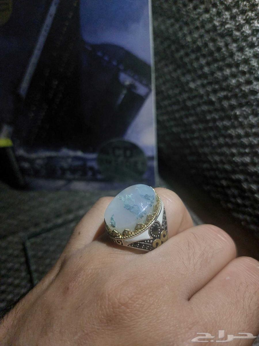 Luxurious ring from the other end63081074481539114