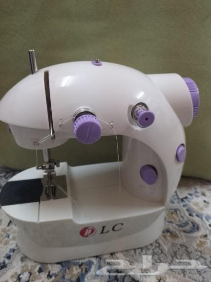 Sewing machine with warranty for 150, I need the money63078945449731111