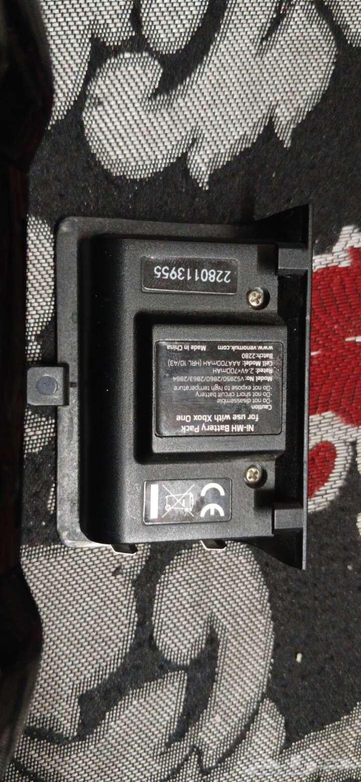 Xbox One controller, used and clean, 130 SAR63078945419394112