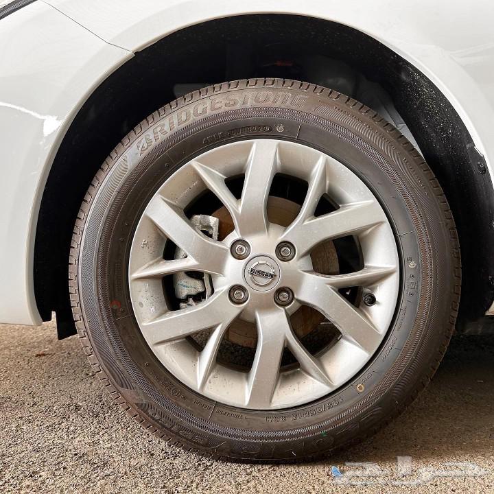 Nissan Sunny old model 2024 special offer for cash63121425843459113