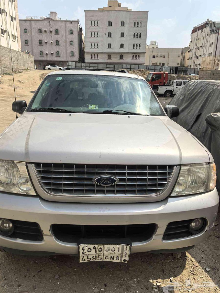 Ford Explorer semi-stored 2004 model accident-free with 189,000 km63134544499843111