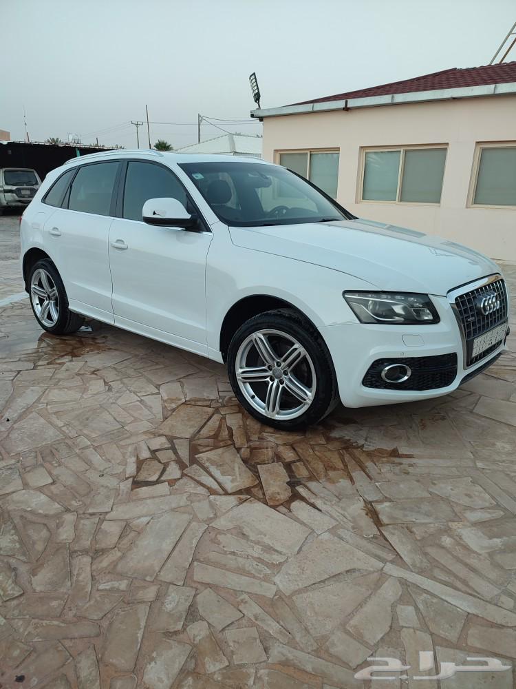 Audi Q5 for sale. 2012, very clean, driven 25820063117640096897112