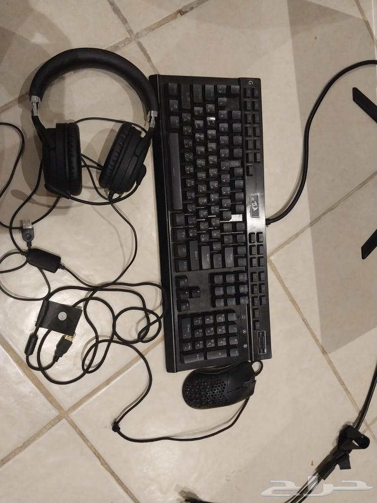 Keyboard with mouse and headphones, used for one month only, the price is negotiable63080611155459114