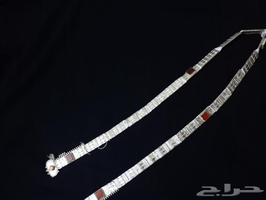 Silver belt for urgent sale at 45063075416267137112