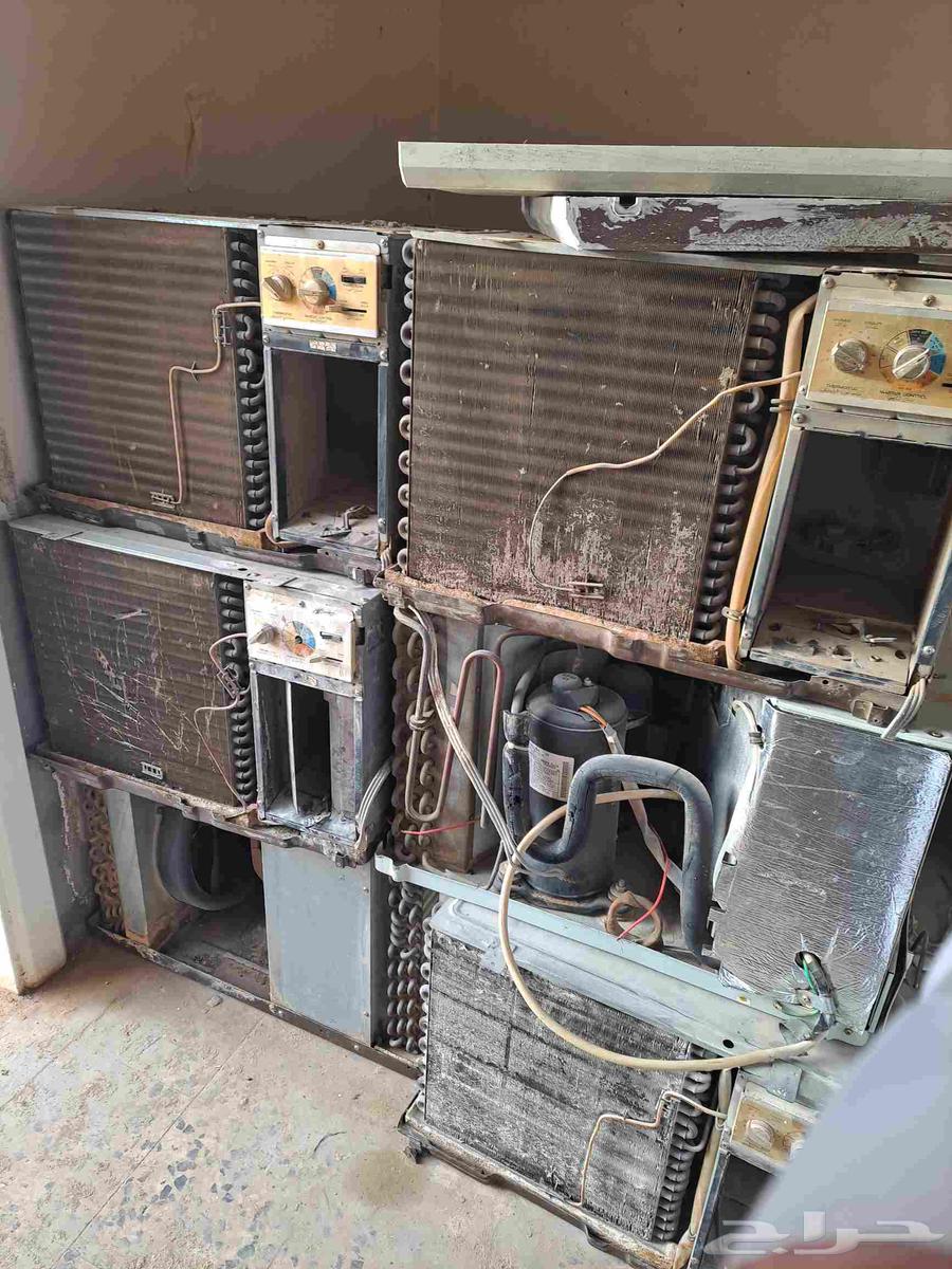 Hitachi and Mitsubishi window air conditioners with boxes in Al-Shuqaiq630165188686111125