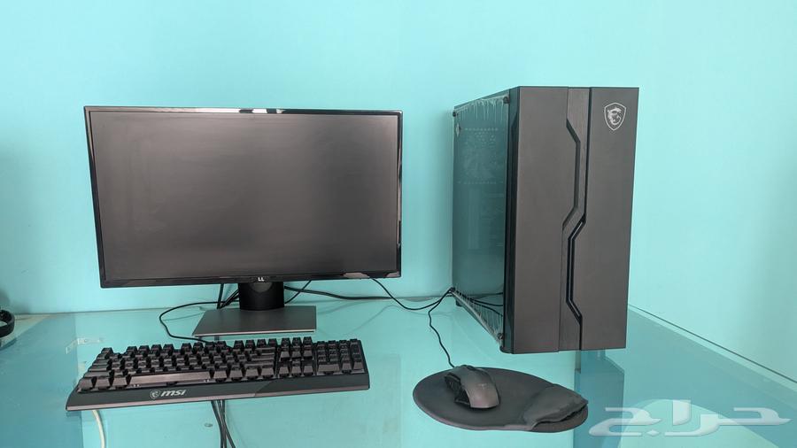 High-spec desktop computer with screen, keyboard, mouse, and headphones63075406503681119