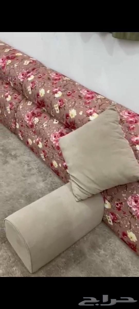Used furniture for sale. Contact by phone or WhatsApp.63073346132611112