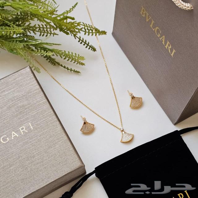 21 carat gold-plated brand set text63074992179842114