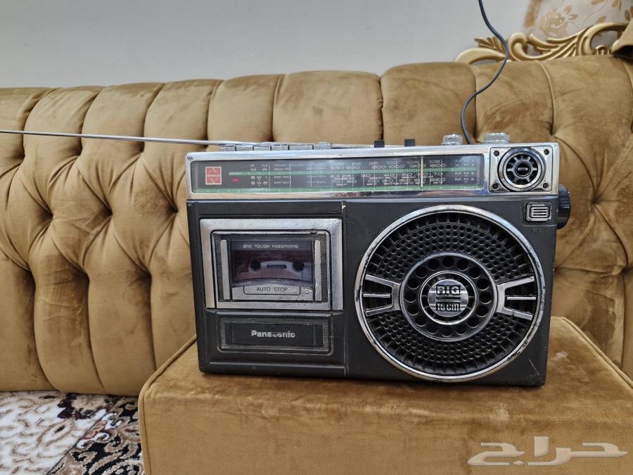 Old working Panasonic recorder. The recorder and radio of your time, O youth.63070908380930111